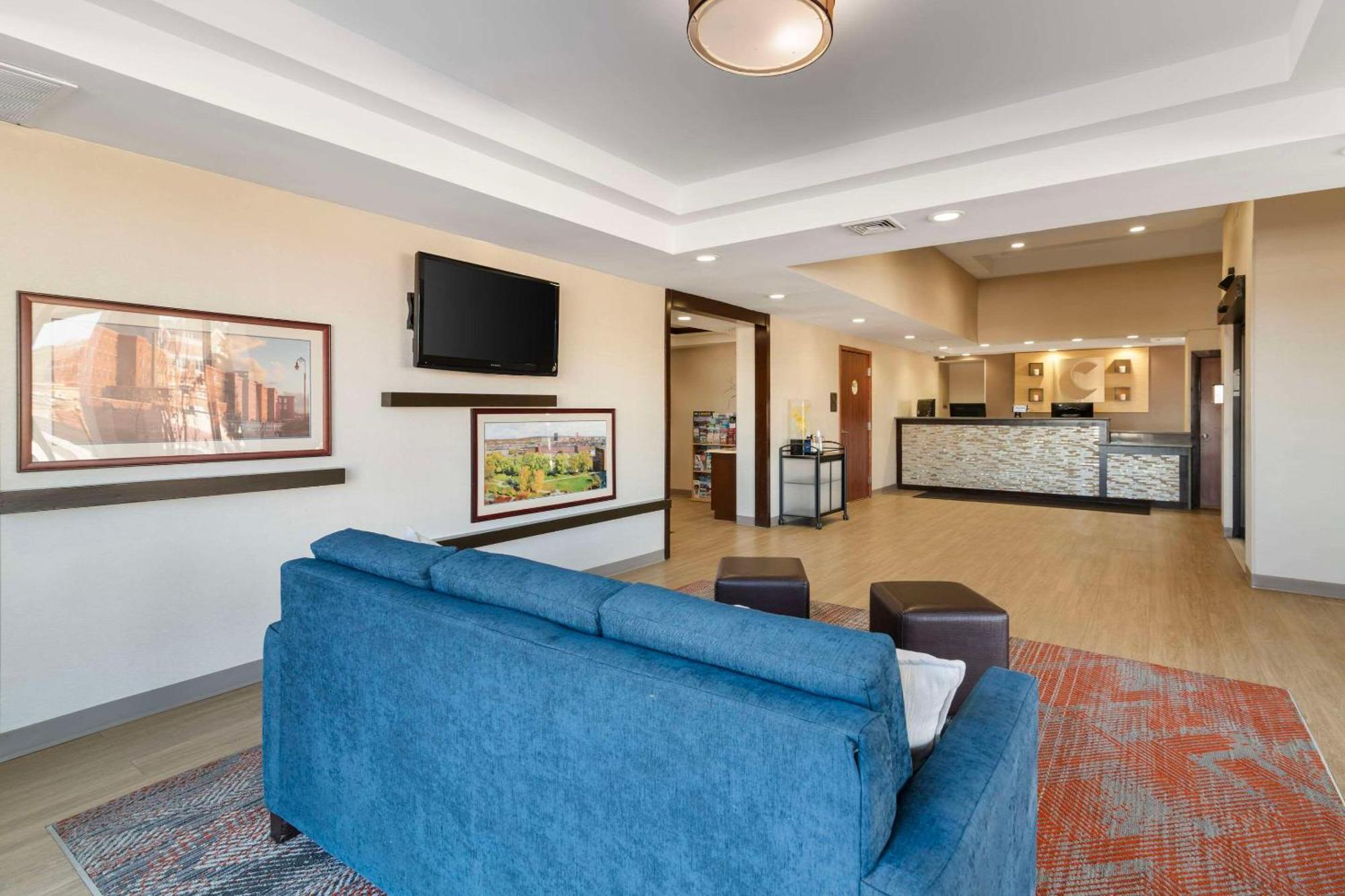 Comfort Inn Airport Manchester Extérieur photo
