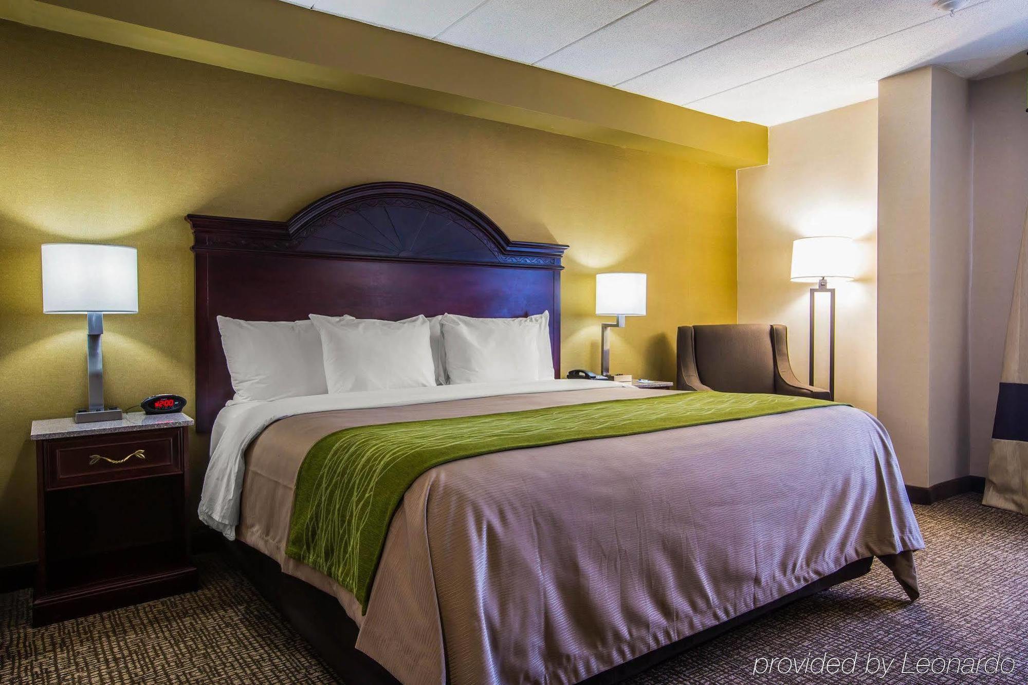 Comfort Inn Airport Manchester Extérieur photo